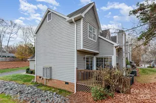 9712 St Vincent Ln, Charlotte, NC 28277 - Photo 18