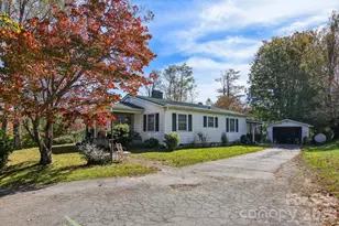 400 Will Hyatt Rd, Waynesville, NC 28786 - Photo 4