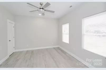 3806 Freedom Drive, Charlotte, NC 28208 - Photo 10