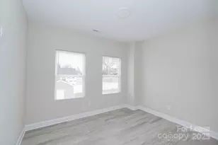 3806 Freedom Dr, Charlotte, NC 28208 - Photo 8