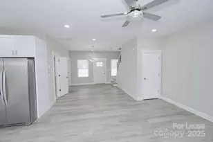 3806 Freedom Dr, Charlotte, NC 28208 - Photo 20