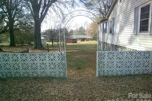 1303 W Dixon Blvd, Shelby, NC 28152 - Photo 12