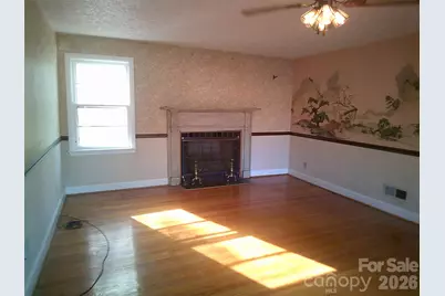 1303 W Dixon Boulevard, Shelby, NC 28152 - Photo 2
