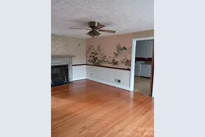 1303 W Dixon Boulevard, Shelby, NC 28152 - Photo 4