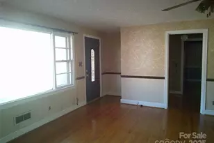 1303 W Dixon Blvd, Shelby, NC 28152 - Photo 12