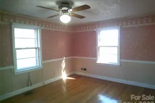 1303 W Dixon Blvd, Shelby, NC 28152 - Photo 10