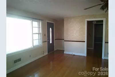 1303 W Dixon Boulevard, Shelby, NC 28152 - Photo 6