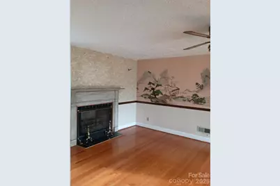 1303 W Dixon Boulevard, Shelby, NC 28152 - Photo 8