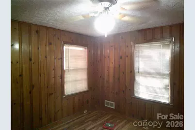 1303 W Dixon Boulevard, Shelby, NC 28152 - Photo 12