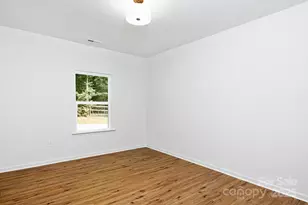 1835 Shannonhouse Dr, Charlotte, NC 28215 - Photo 16