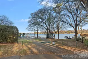 21307 Island Forest Dr, Cornelius, NC 28031 - Photo 36