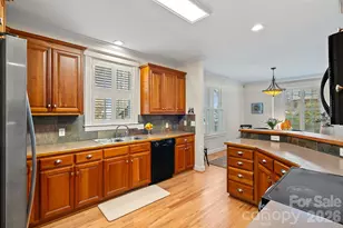 21307 Island Forest Dr, Cornelius, NC 28031 - Photo 10