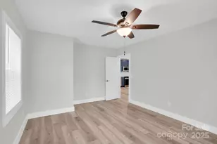 2414 Dickens Ave, Charlotte, NC 28208 - Photo 20