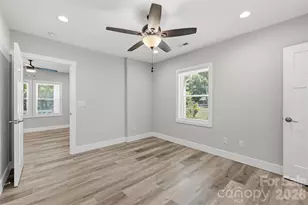2414 Dickens Ave, Charlotte, NC 28208 - Photo 16