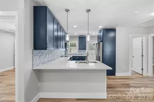 2414 Dickens Ave, Charlotte, NC 28208 - Photo 10