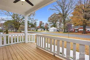 2414 Dickens Ave, Charlotte, NC 28208 - Photo 28