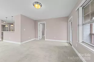 234 Wash Creek Dr, Hendersonville, NC 28739 - Photo 4