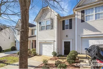 2138 Winthrop Chase Drive, Charlotte, NC 28212 - Photo 2