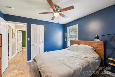 162 N Smallwood Place, Charlotte, NC 28216 - Photo 8