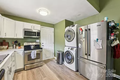 162 N Smallwood Place, Charlotte, NC 28216 - Photo 6