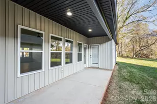 1209-1 Patterson St, Shelby, NC 28152 - Photo 4