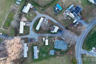 2333 Cedar Rock Cir, Lenoir, NC 28645 - Photo 2