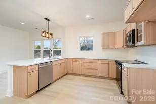 1209-2 Patterson St, Shelby, NC 28152 - Photo 2