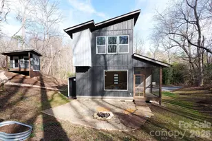 24 Lower Grassy Branch Rd, Asheville, NC 28805 - Photo 2