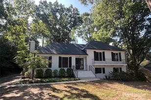 6611 Lancer Dr, Charlotte, NC 28226 - Photo 1