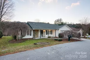532 Woodfield Ln, Hendersonville, NC 28791 - Photo 1