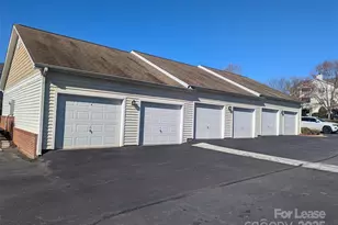 9121 McDowell Creek Ct, Cornelius, NC 28031 - Photo 14