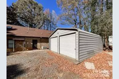 1804 Lucas Lane, Charlotte, NC 28213 - Photo 18