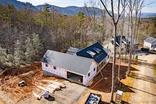 20 Nature Walk Ln, Etowah, NC 28739 - Photo 2