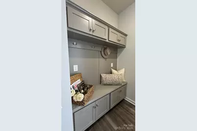 2958 Sloan Drive #28, Charlotte, NC 28208 - Photo 6