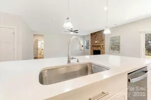 202 Tetcott St, Mooresville, NC 28115 - Photo 12