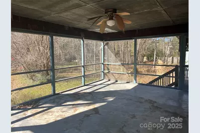 1050 Indian Hill Road, Hendersonville, NC 28791 - Photo 4