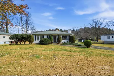 940 Meadowlane Drive NW, Lenoir, NC 28645 - Photo 2