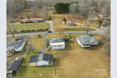 940 Meadowlane Drive NW, Lenoir, NC 28645 - Photo 16