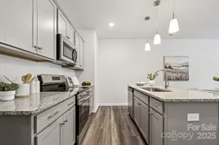 2962 Sloan Dr, Charlotte, NC 28208 - Photo 10