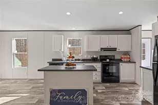 251 Center Ln, Thurmond, NC 28683 - Photo 10