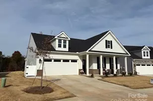 948 Exeter Dr, Sherrills Ford, NC 28673 - Photo 2