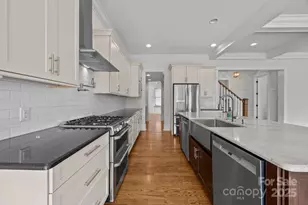 933 Sedgefield Rd, Charlotte, NC 28209 - Photo 16