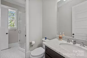 933 Sedgefield Rd, Charlotte, NC 28209 - Photo 12