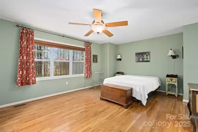 264 Charlestown Drive, Hendersonville, NC 28792 - Photo 10