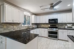 16144 Tana Tea Cir, Tega Cay, SC 29708 - Photo 6