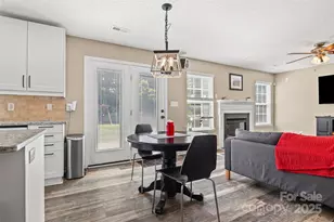 3107 Huntington Ridge Ct, Matthews, NC 28105 - Photo 14