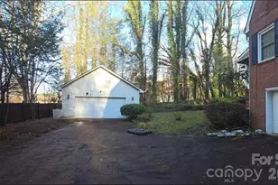 822 Westminster Cir SW, Lenoir, NC 28645 - Photo 4