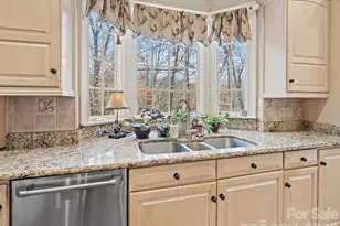 1090 N Saunders Dr, Catawba, NC 28609 - Photo 14