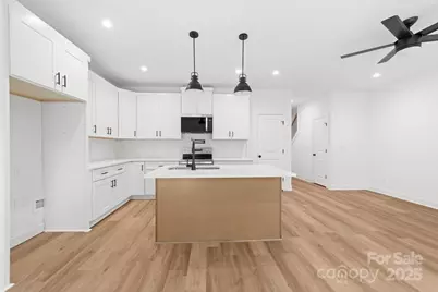 103 W Irwin Street, Cherryville, NC 28021 - Photo 10