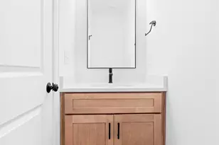 103 W Irwin St, Cherryville, NC 28021 - Photo 26